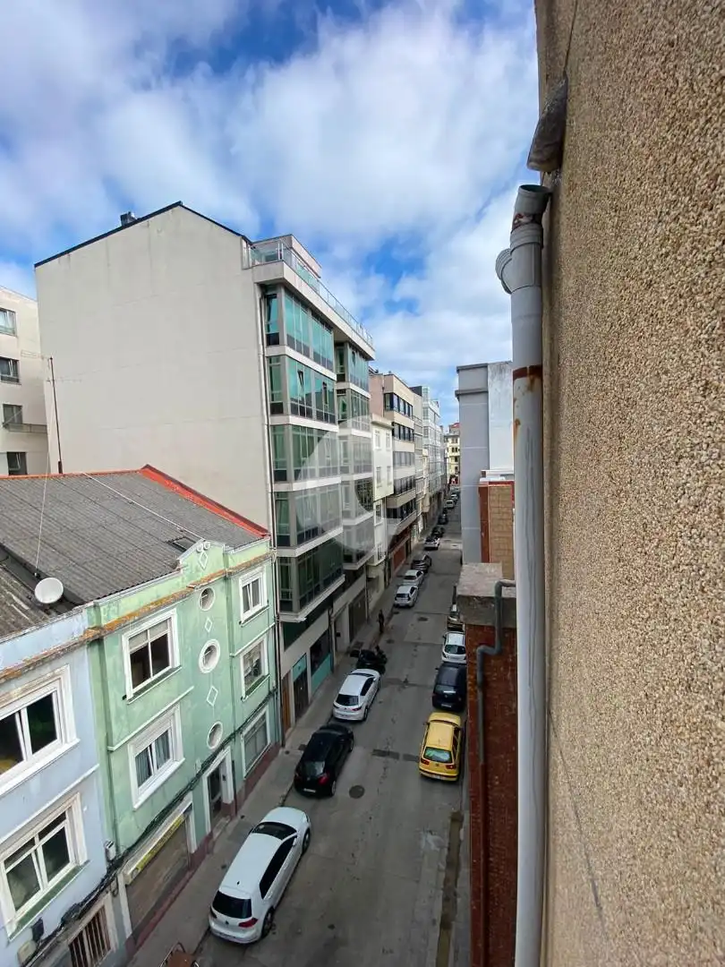 Außenansicht von Wohnungen zum Verkauf in A Coruña Capital  mit Heizung und Abstellraum