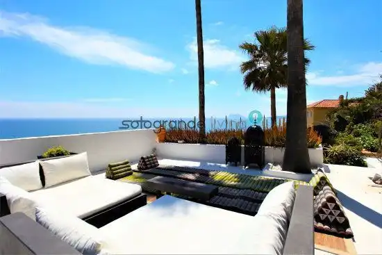 Villa mit Pool zum Verkauf in Chullera, imagen 2