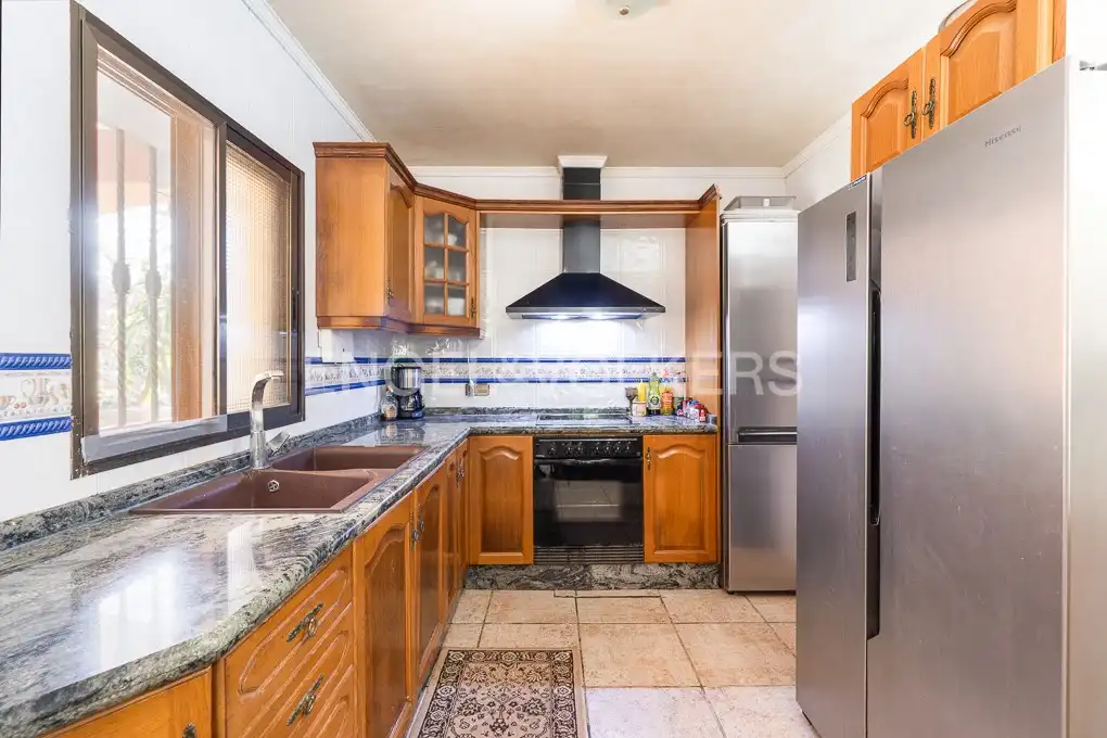 Cocina de Casa o chalet en venta en Sagunto / Sagunt con Aire acondicionado, Calefacción y Jardín privado