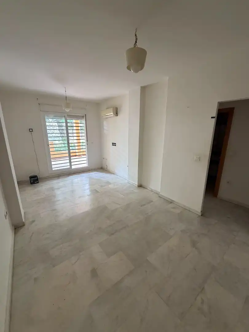 Apartamento en venta en Fuengirola con Terraza y Piscina comunitaria