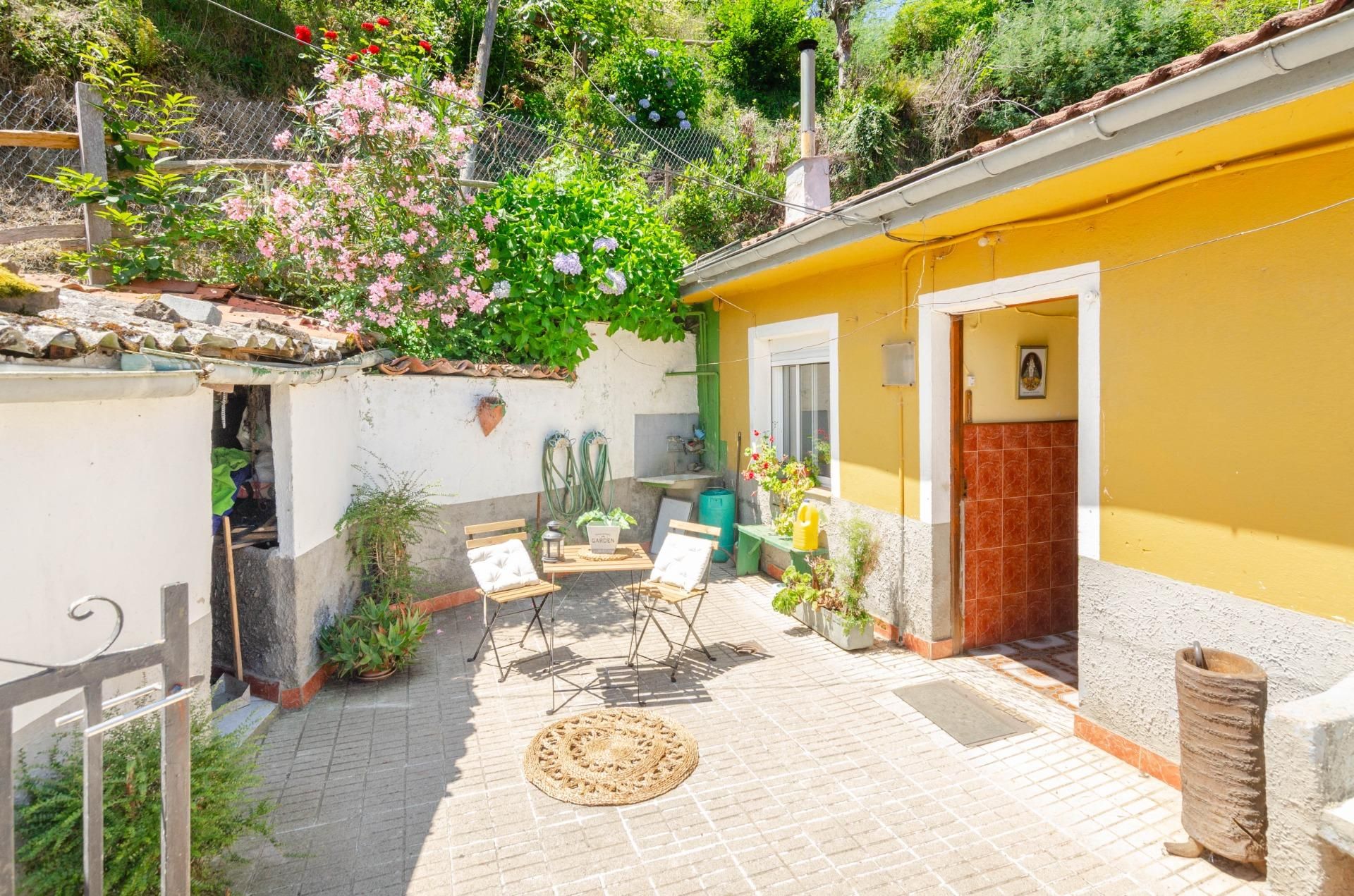 Jardín de Casa o chalet en venta en Lena con Jardín privado y Terraza