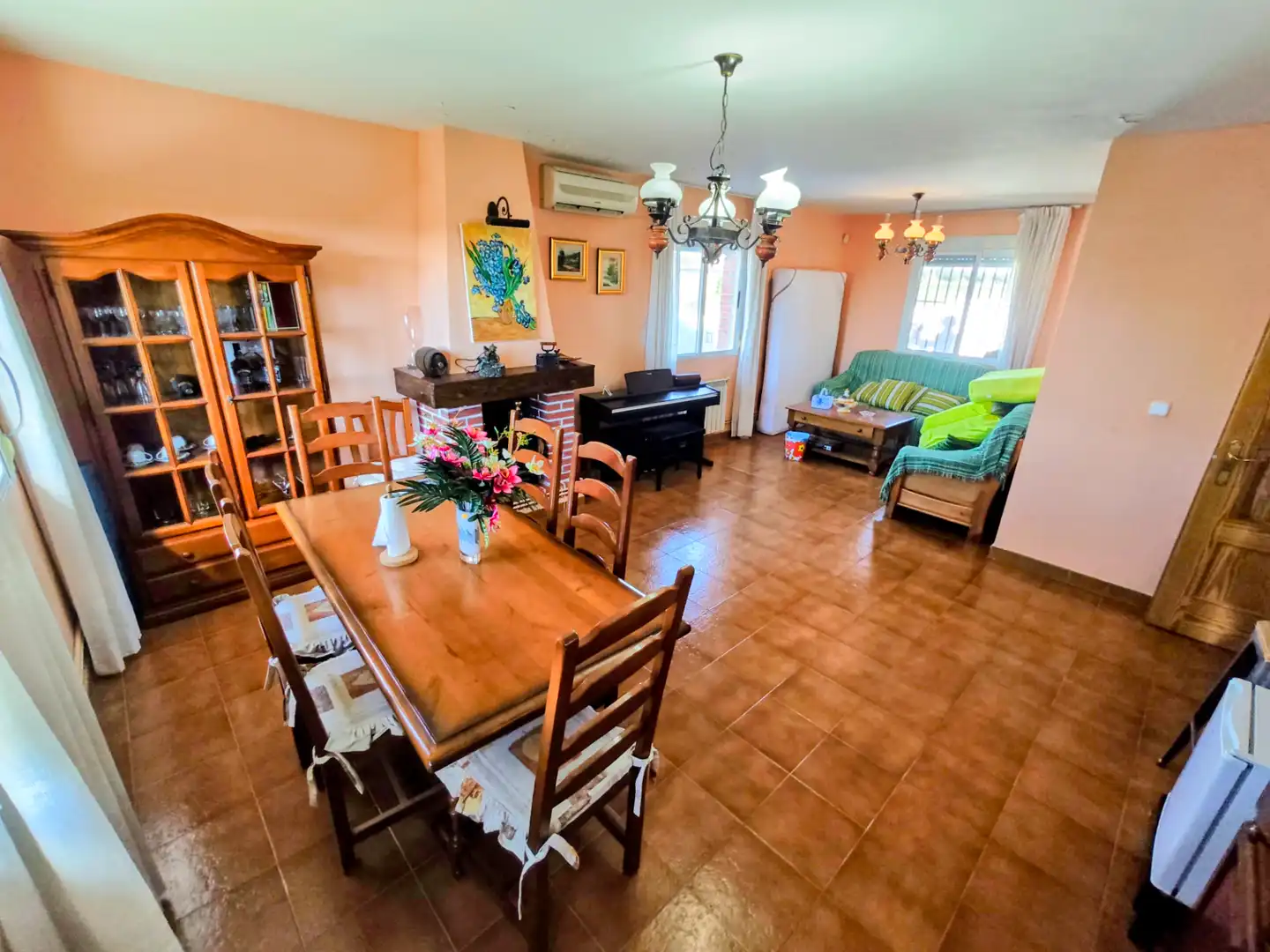 Comedor de Casa o chalet en venta en Móstoles con Calefacción, Jardín privado y Terraza