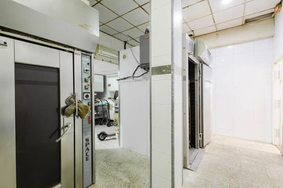 Local en venta en Marbella con Calefacción
