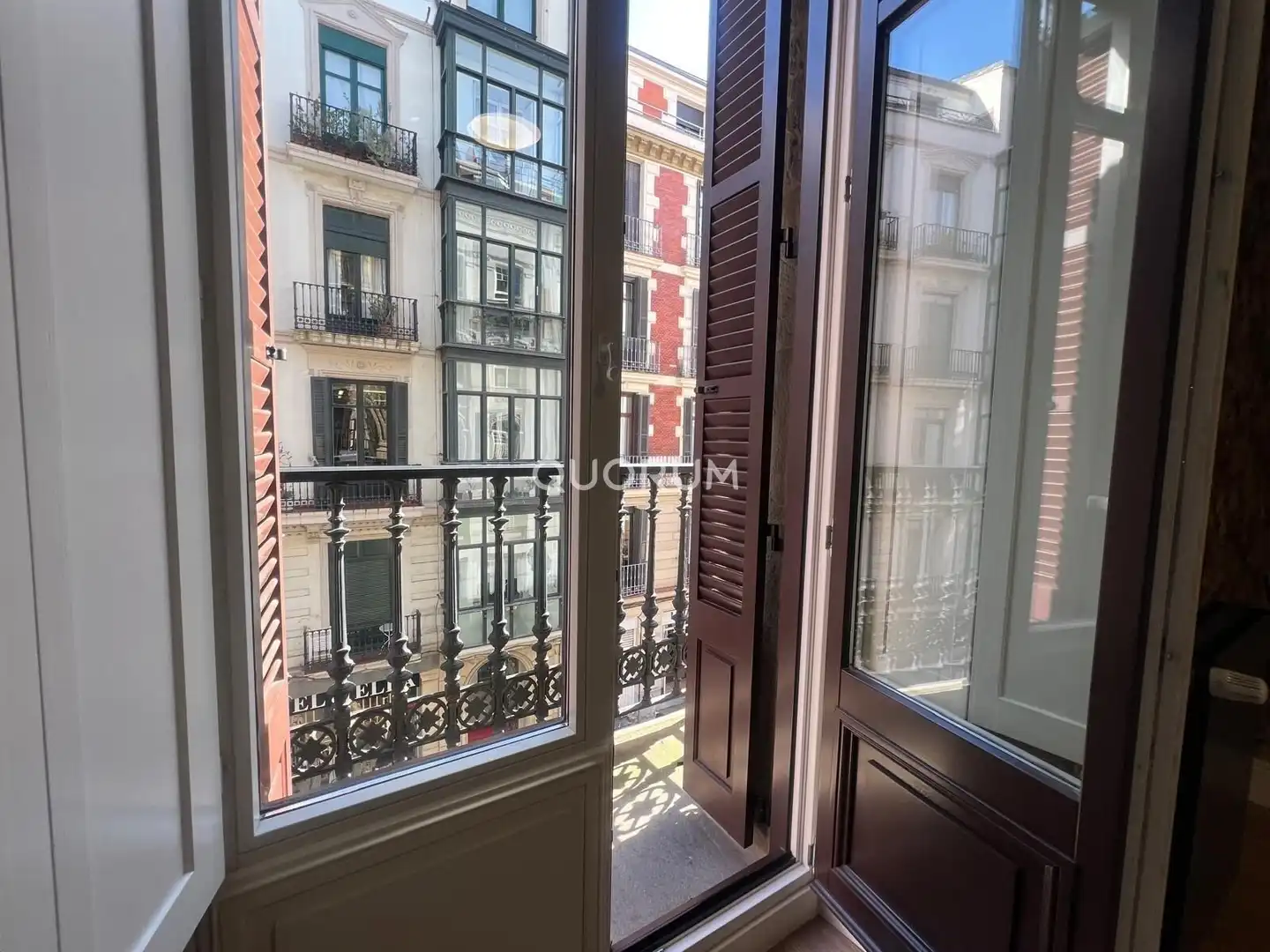 Habitación de Piso de alquiler en Bilbao  con Calefacción, Parquet y Balcón