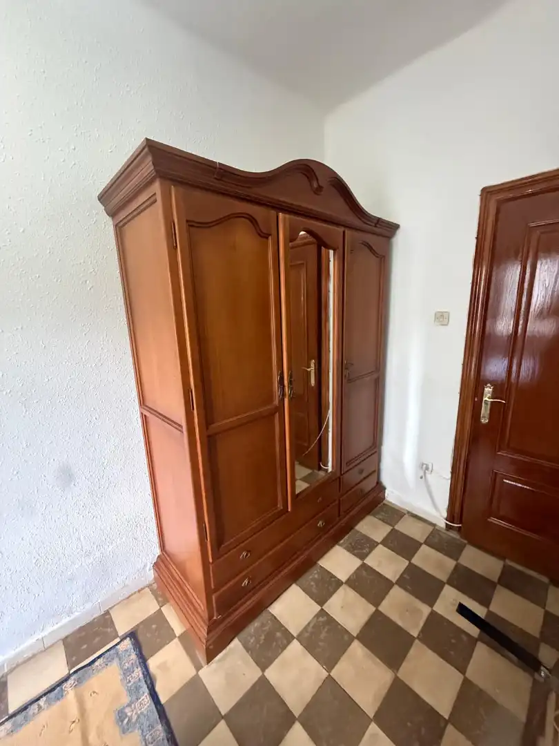 Schlafzimmer von Wohnung zur Miete in Colunga mit Heizung, Möbliert und Ofen