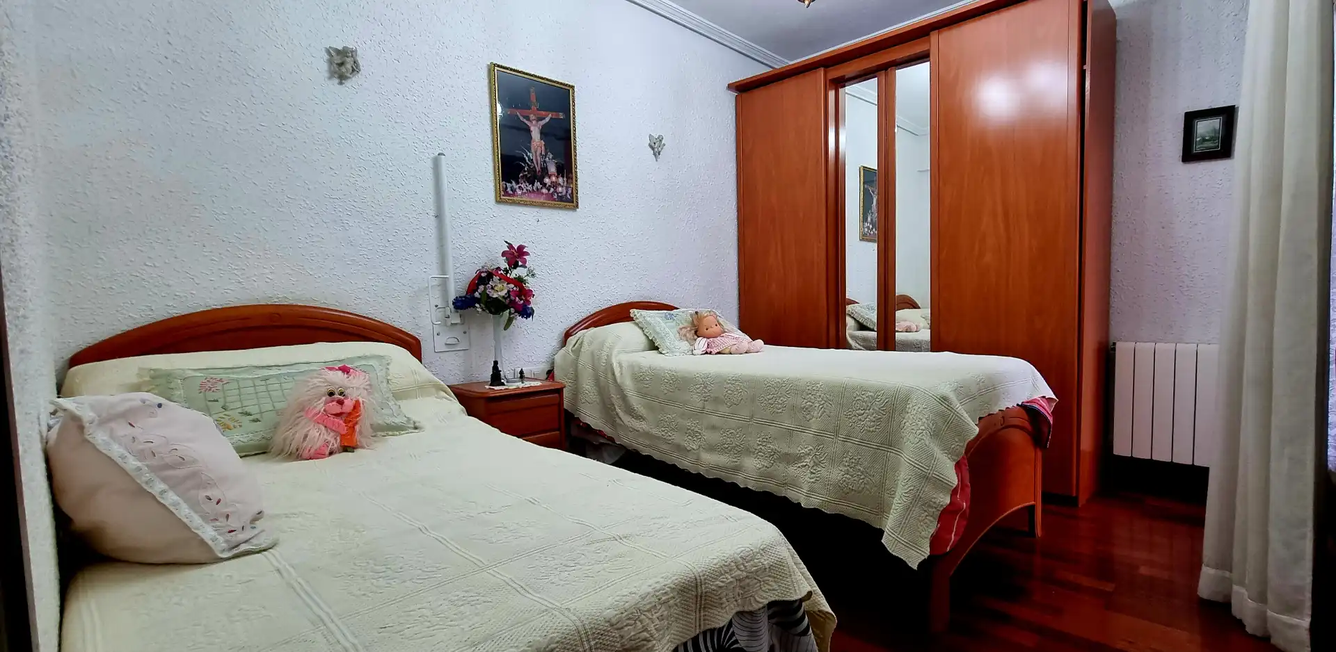 Dormitori de Pis en venda en Bilbao  amb Calefacció, Parquet i Terrassa