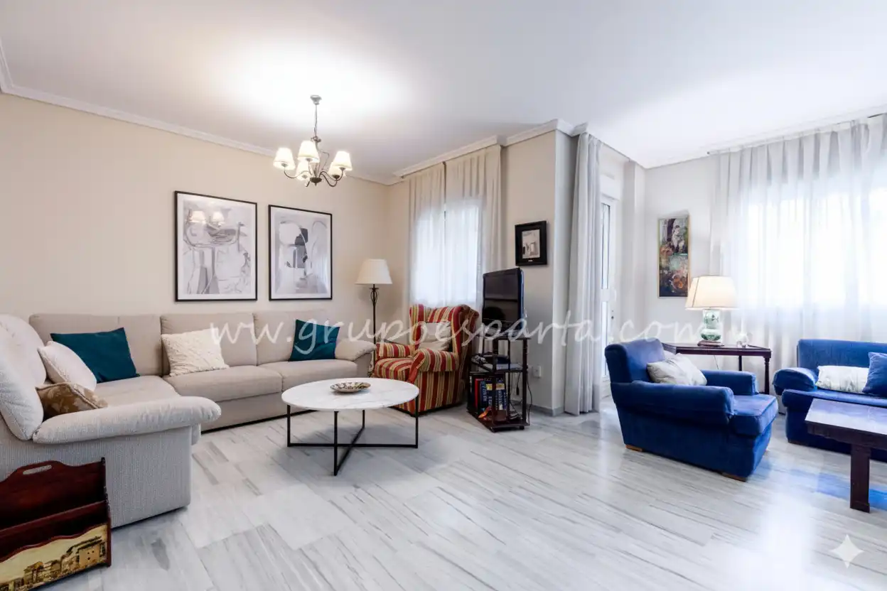 Living room of Flat for sale in Sevilla  with Air Conditioner and Terrace