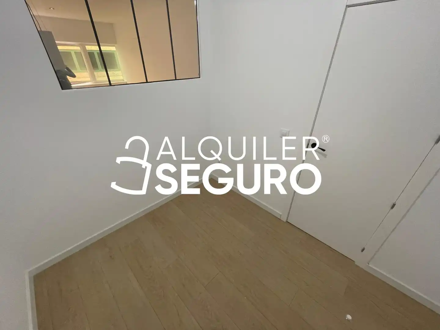 Dormitori de Pis de lloguer en San Sebastián de los Reyes amb Aire condicionat i Calefacció