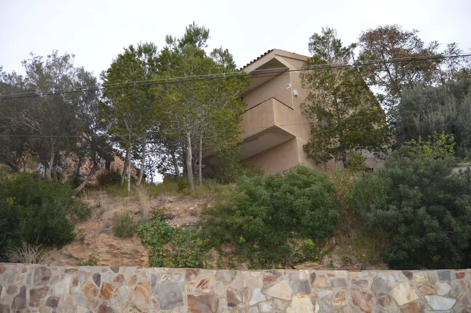 Vista exterior de Casa o xalet en venda en Torrelles de Llobregat amb Balcó