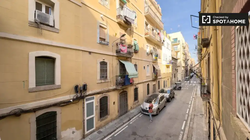 Vista exterior de Piso de alquiler en Barcelona con Aire acondicionado, Calefacción y Amueblado