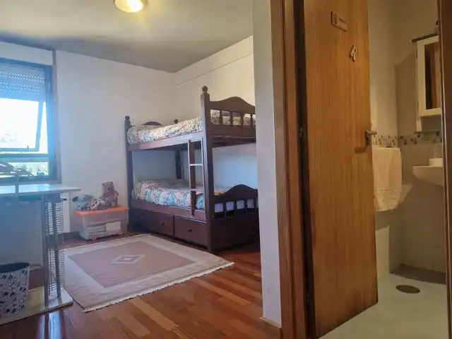 Habitación de Dúplex en venta en Teo con Calefacción, Parquet y Terraza