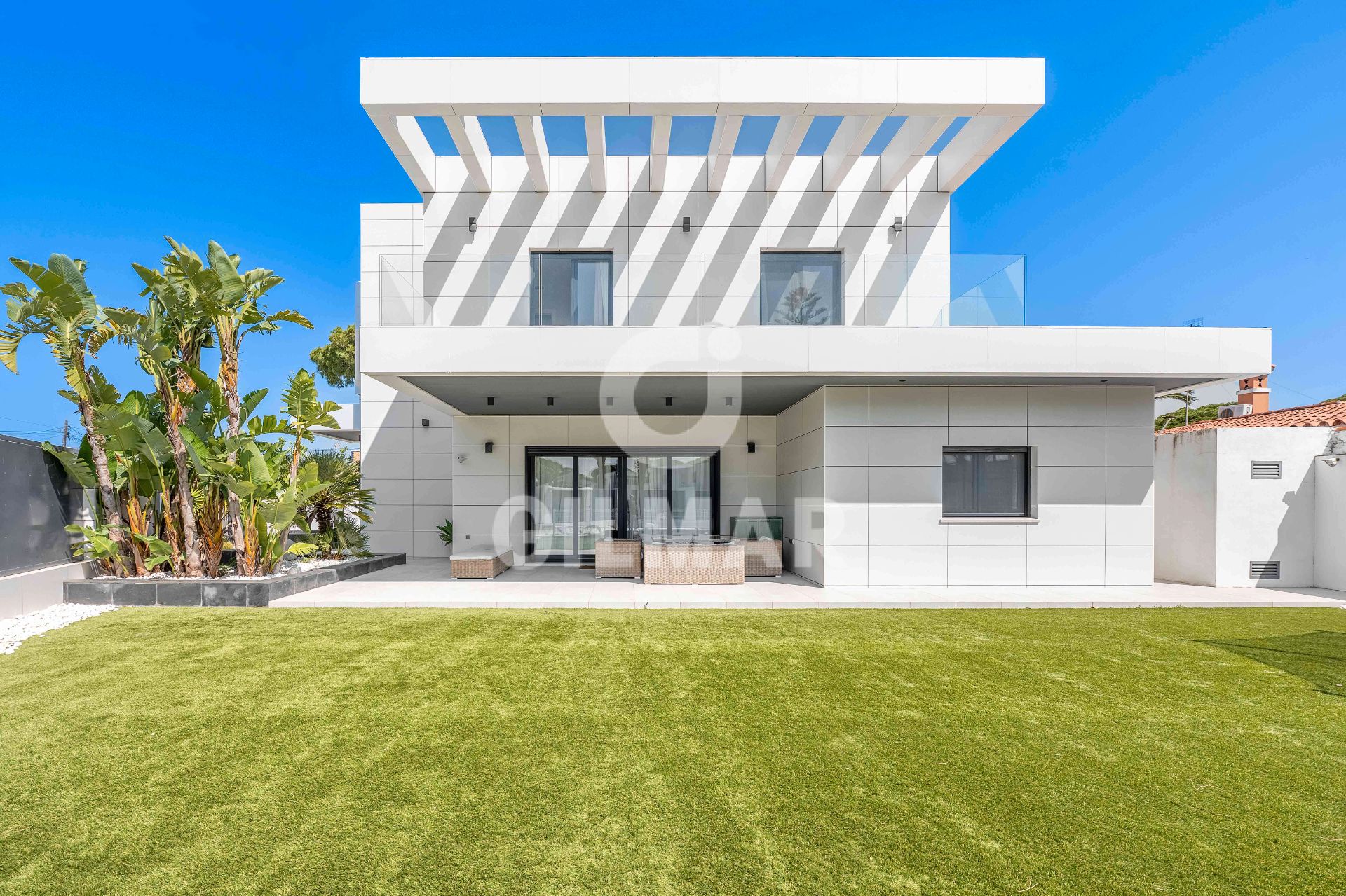 Exterior view of House or chalet for sale in El Puerto de Santa María  with Air Conditioner, Heating and Private garden