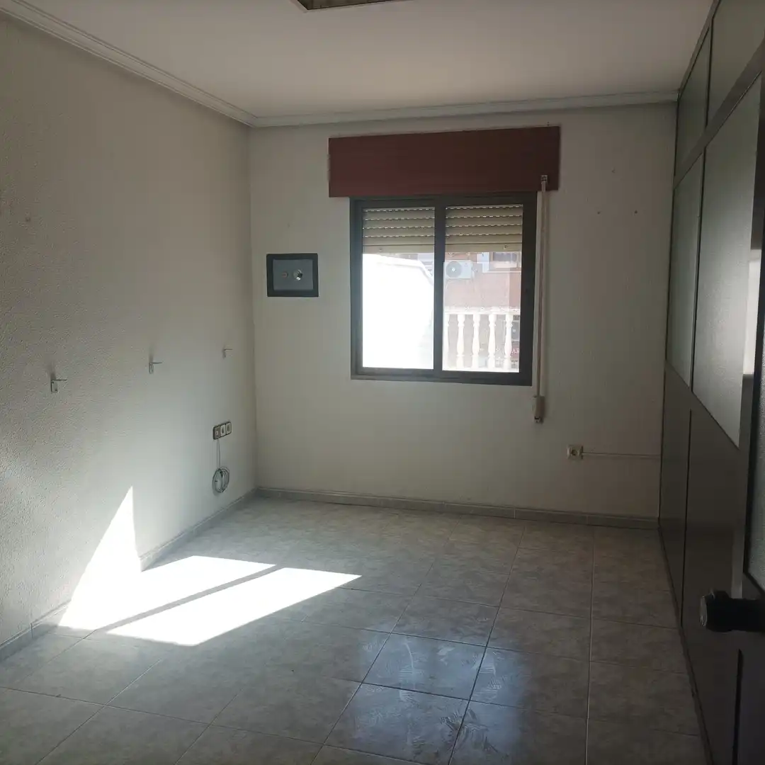 Adossat amb terrassa en venda a Quintanar de la Orden, imagen 4