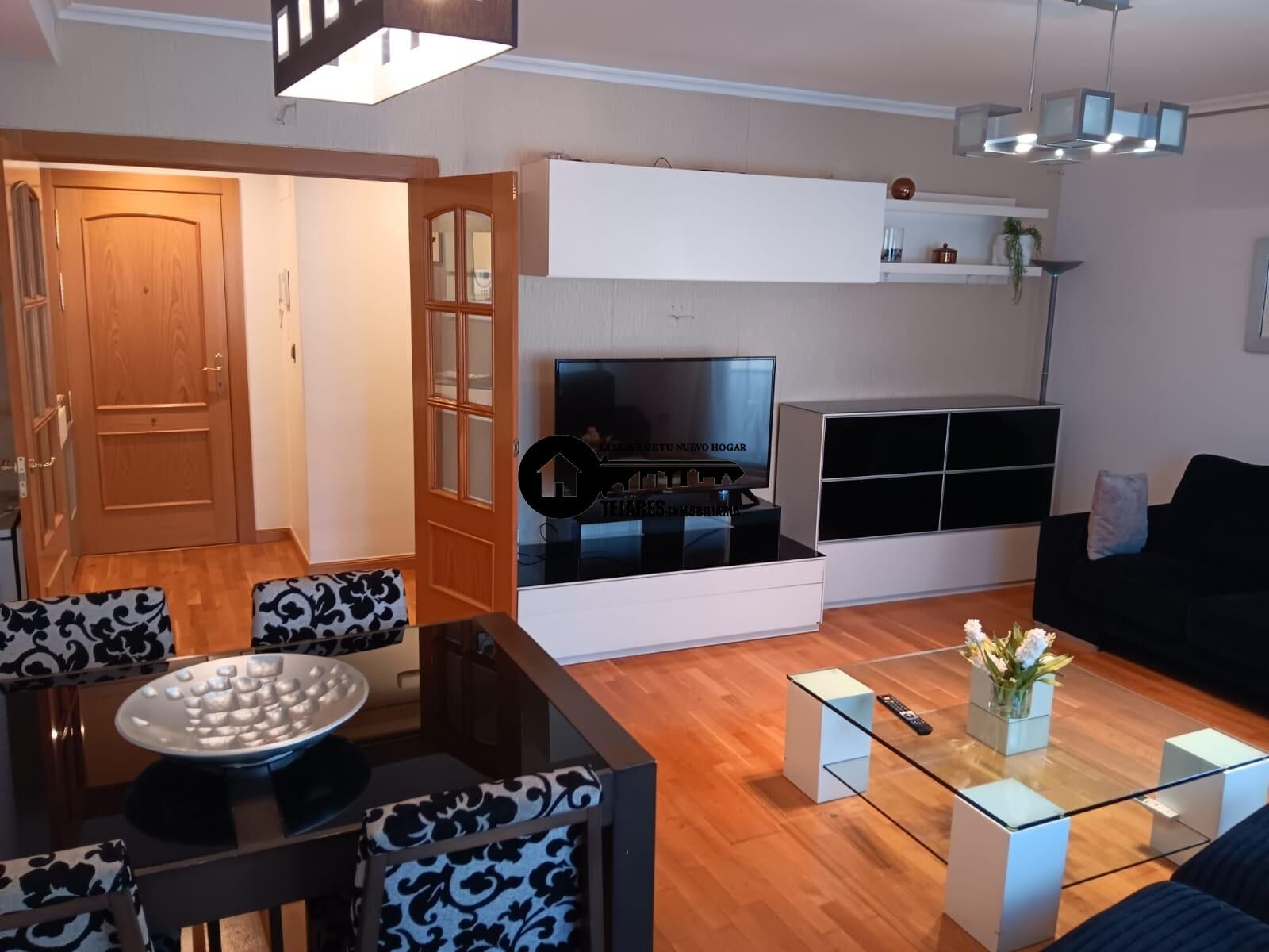 Living room of Flat to rent in  Albacete Capital  with Air Conditioner, Heating and Parquet flooring