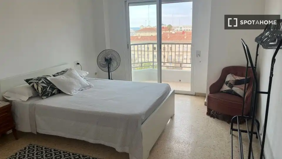 Room in El Cabanyal - El Canyamelar