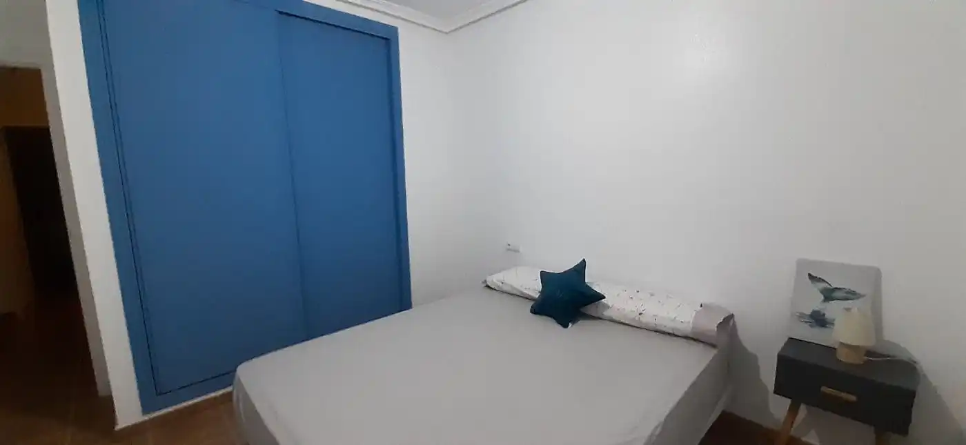 Schlafzimmer von Einfamilien-Reihenhaus zur Miete in Elche / Elx mit Privatgarten, Terrasse und Möbliert