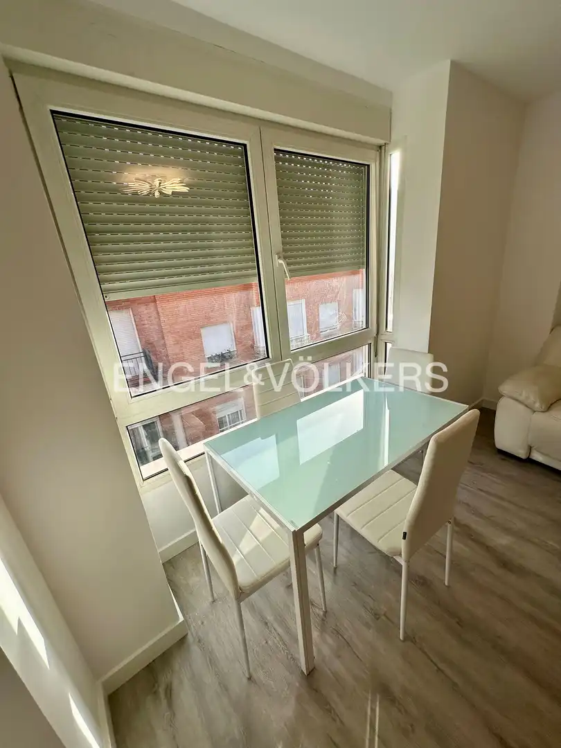 Appartamento con piscina in affitto a Calle de Cuevas, imagen 5