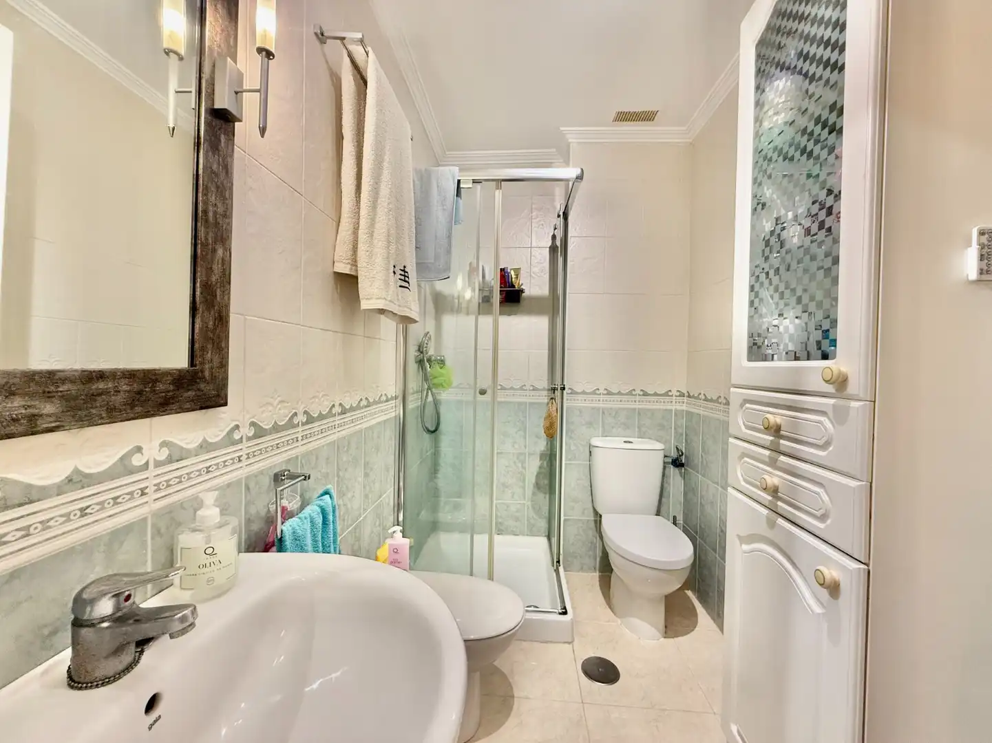 Baño de Piso en venta en San Pedro del Pinatar con Aire acondicionado, Trastero y Horno