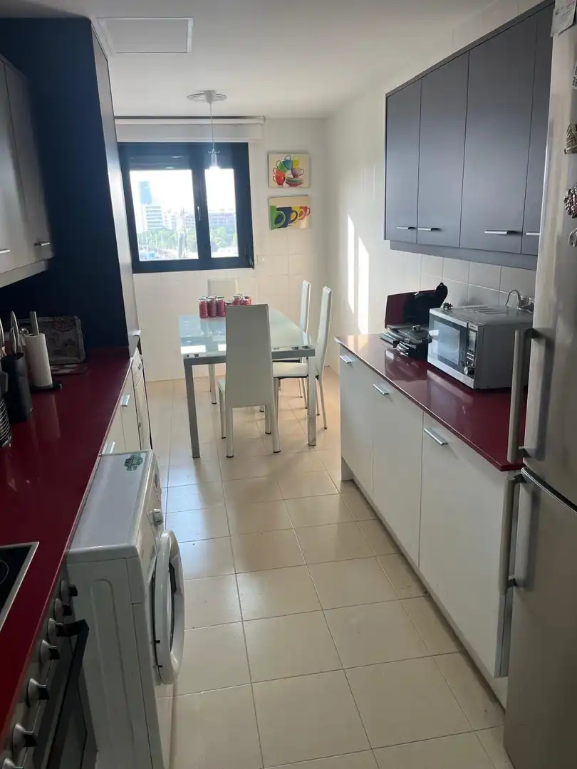 Cocina de Piso de alquiler en Torrent con Parquet y Piscina comunitaria