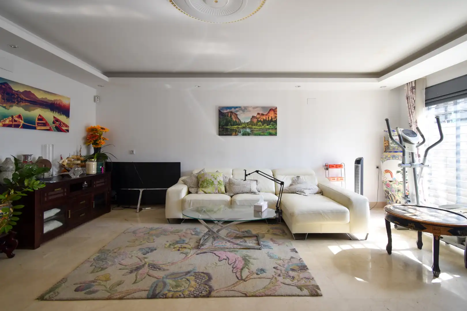 Sala d'estar de Casa adosada en venda en Sevilla amb Aire condicionat, Calefacció i Terrassa