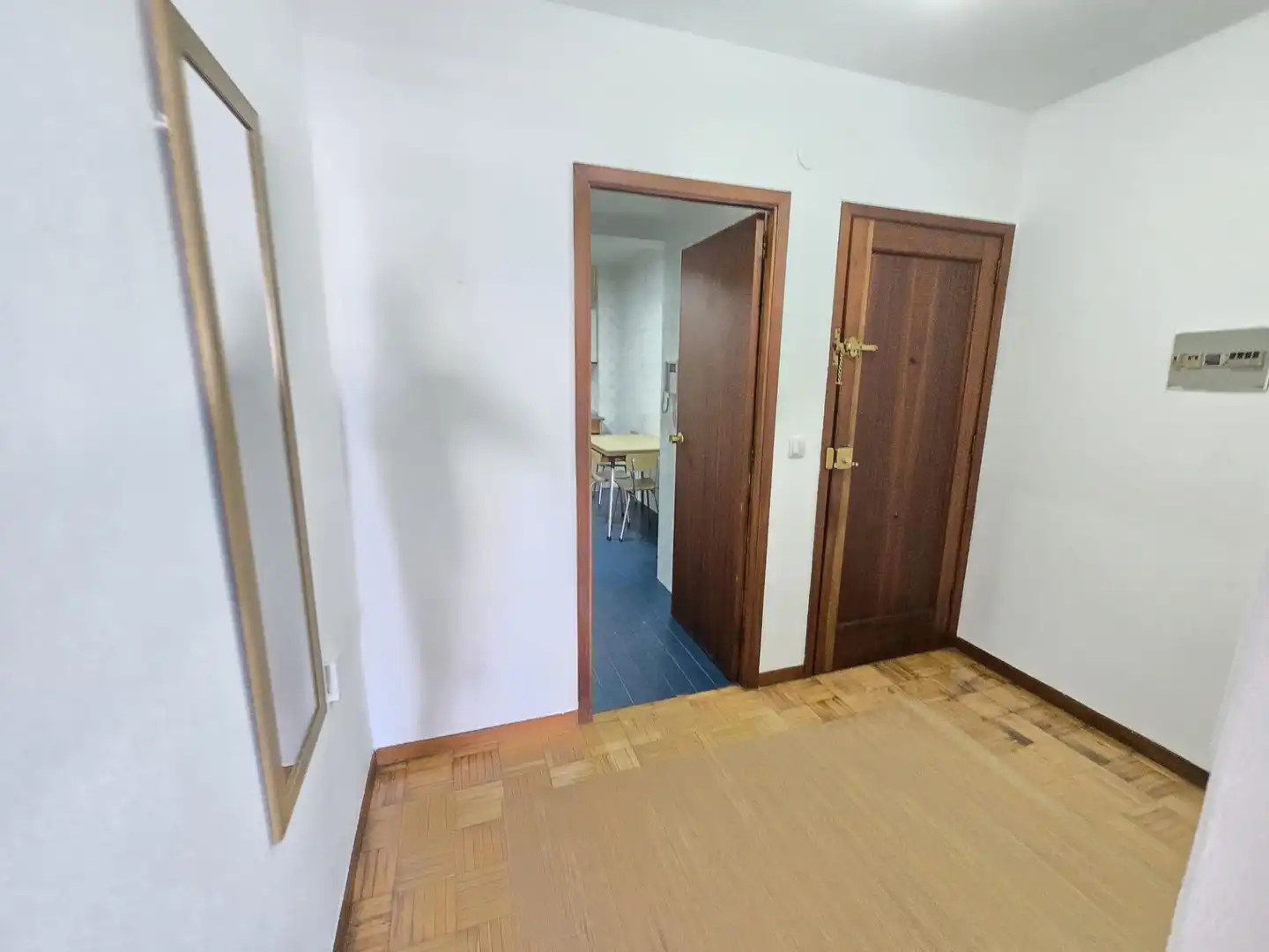 Flat for rent in Vigo   with Parquet flooring, Furnished and Balcony