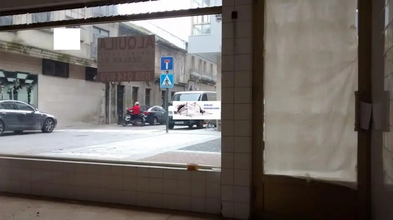 Locale commerciale in affitto a Travesia Augusto Gonzalez Besada, imagen 13