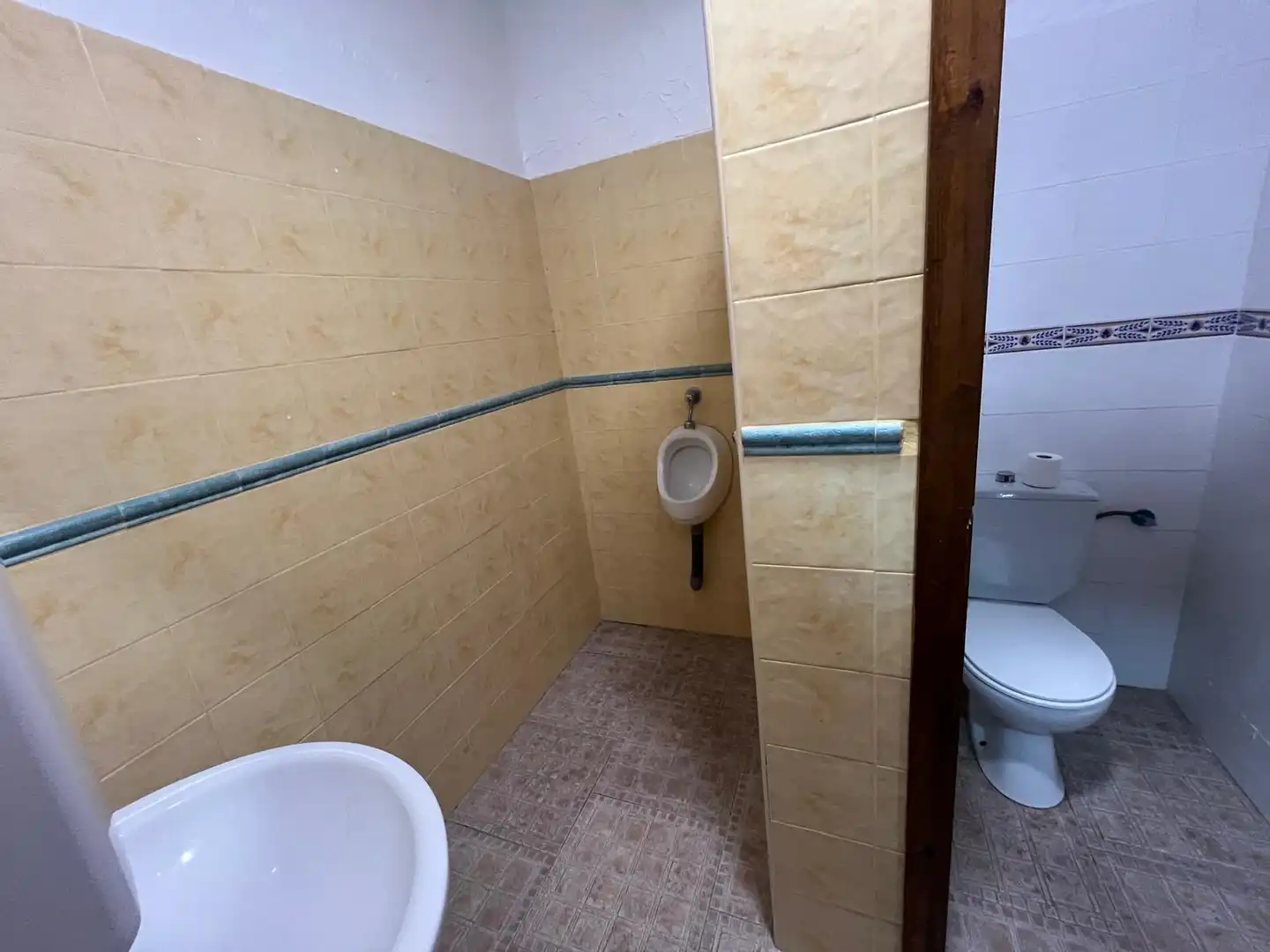 Business premises for transfer in Avenida Descubrimiento de América, imagen 11