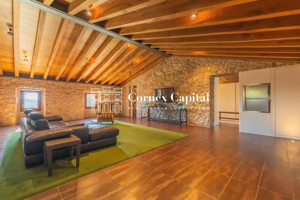 Finca rústica en venta en Maçanet de Cabrenys con Calefacción, Jardín privado y Terraza