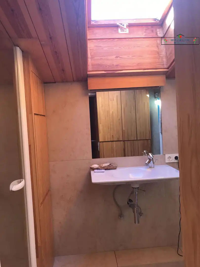 Bathroom of Houses for sale in Aldealengua  with Air Conditioner, Heating and Private garden