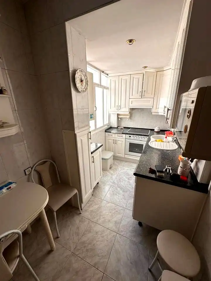 Cocina de Piso en venta en Madrid con Calefacción, Terraza y Amueblado