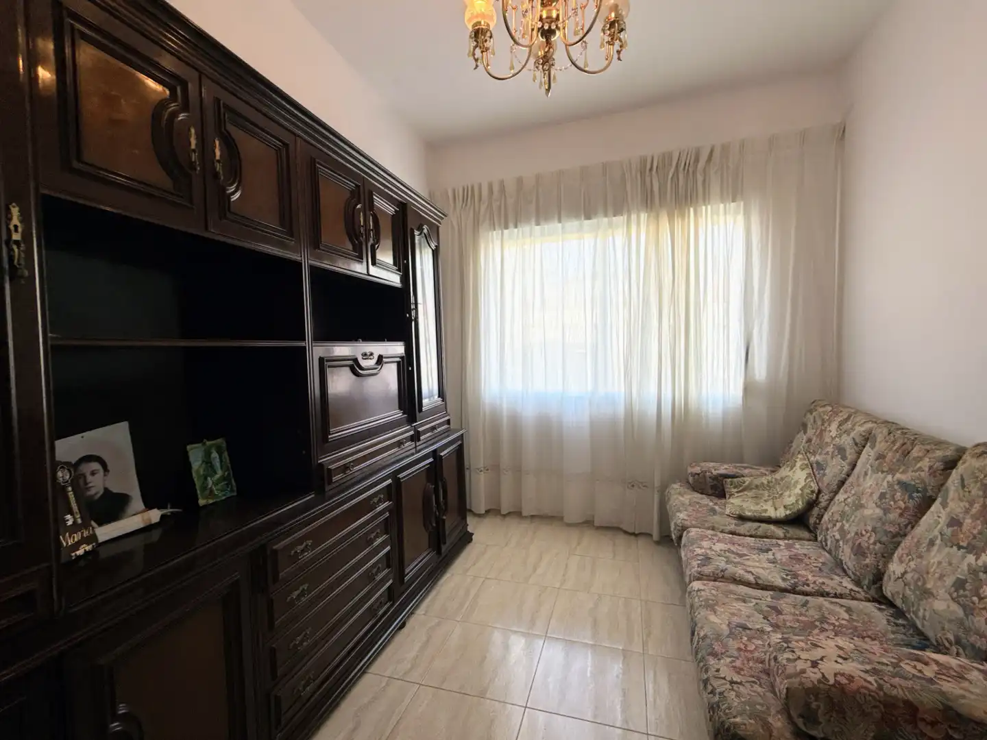 Sala d'estar de Casa o xalet en venda en Carballo amb Terrassa