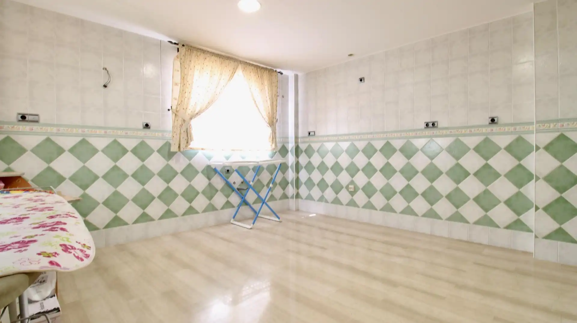 Bedroom of Houses for sale in Alfacar