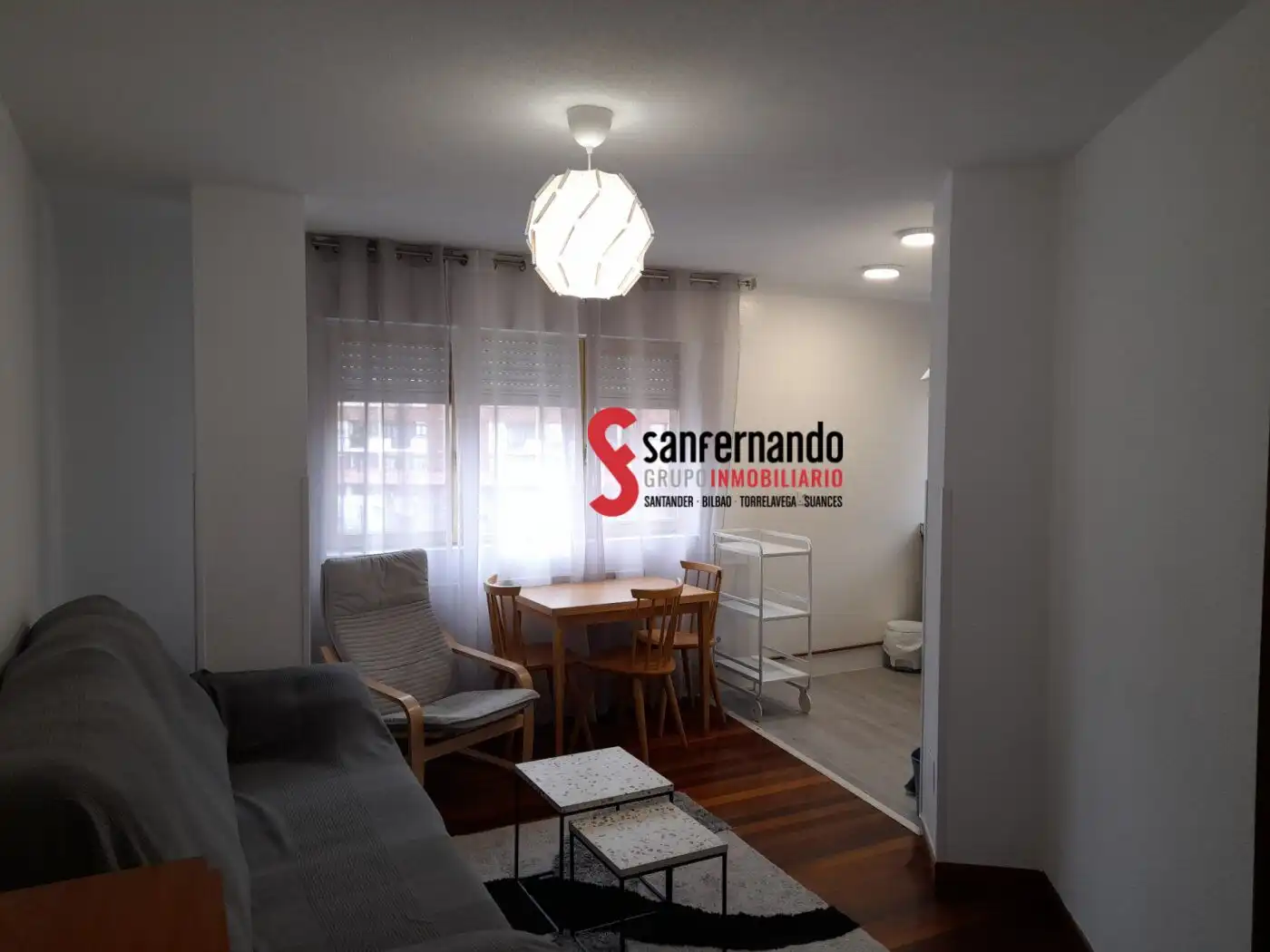 Wohnzimmer von Wohnung zur Miete in Santander mit Heizung, Parkett und Terrasse