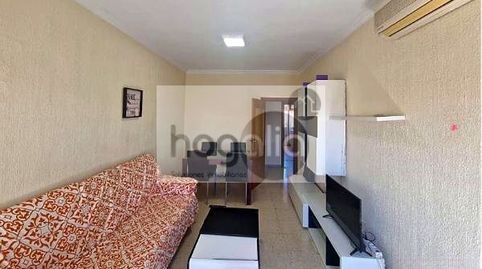 Foto 3 de Piso de alquiler en El Plantinar – Avda. La Paz - El Juncal, Sevilla Capital
