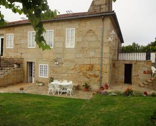 Jardí de Casa adosada en venda en Padrón amb Terrassa i Piscina