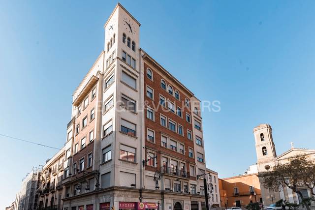 Local comercial en Alquiler en Barris Marítims