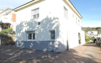 Exterior view of House or chalet to rent in Vilanova del Vallès  with Heating and Private garden