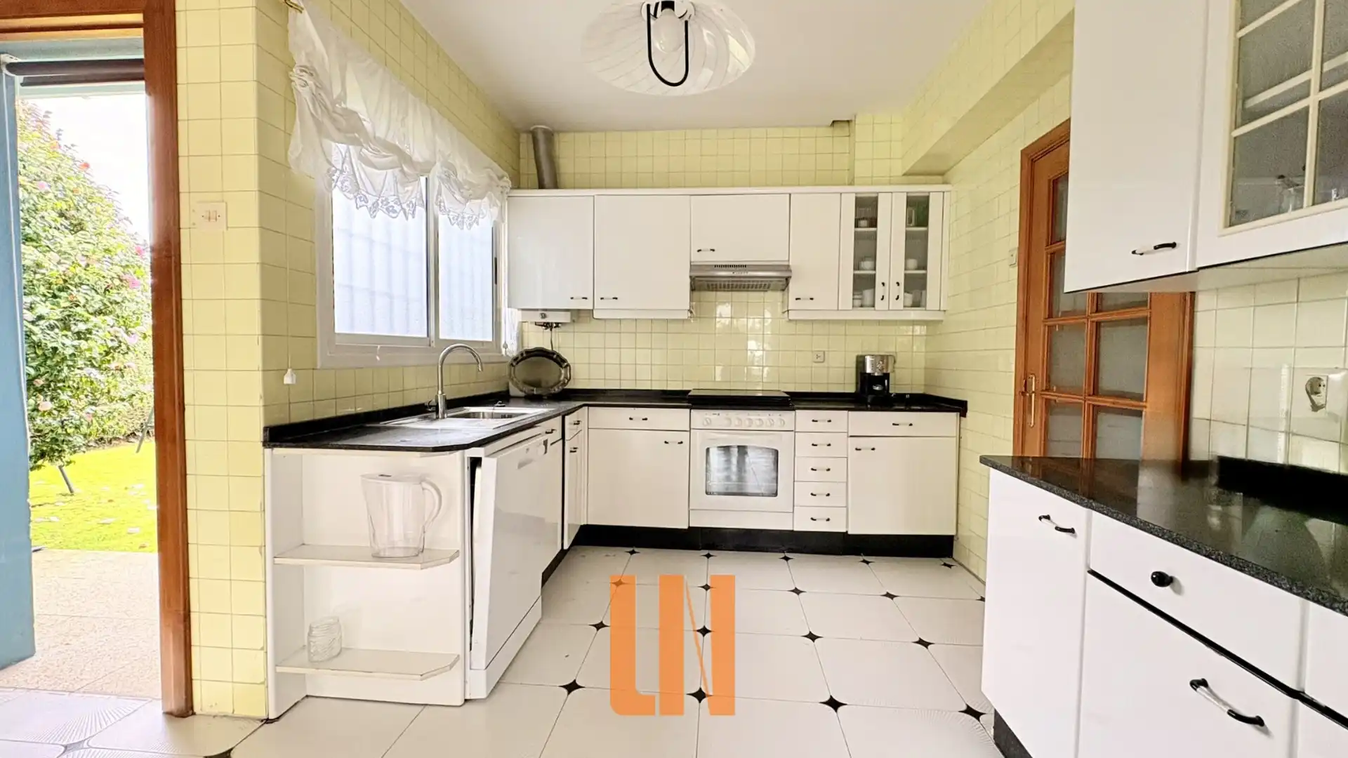 Kitchen of Houses for sale in Oleiros  with Heating, Private garden and Parquet flooring