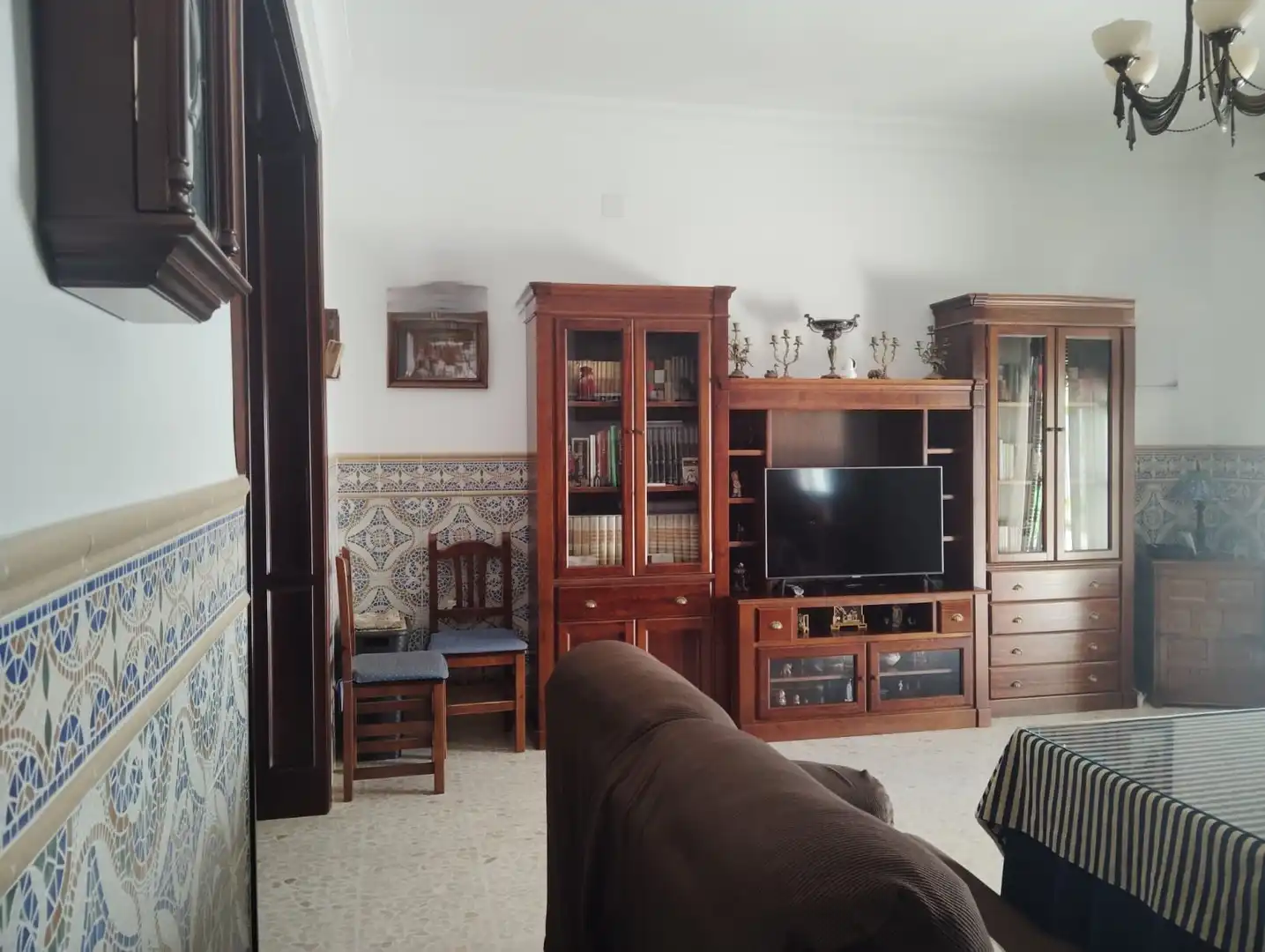 Sala d'estar de Casa o xalet en venda en Brenes amb Aire condicionat, Jardí privat i Piscina
