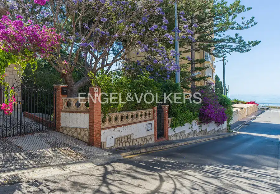 Exterior view of Houses for sale in El Campello  with Heating, Private garden and Terrace