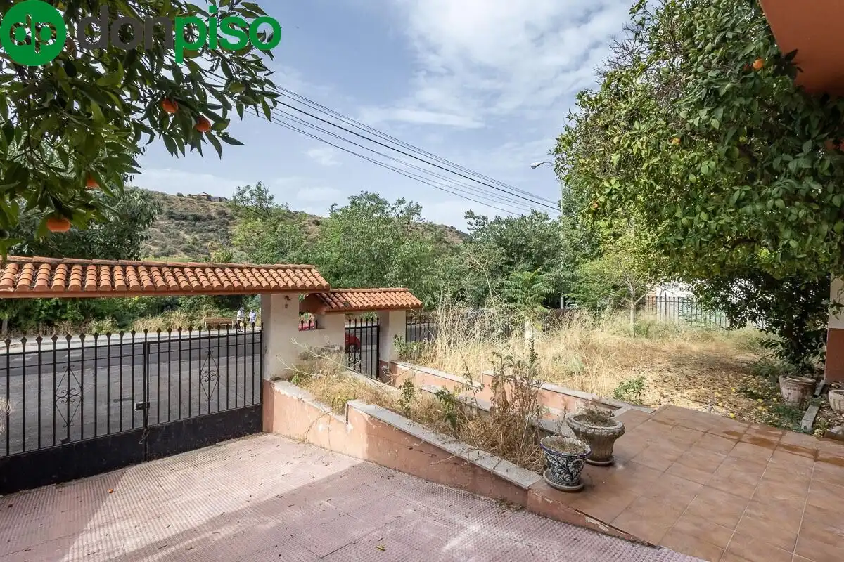 Houses for sale in Carretera de la Sierra, Lancha del Genil