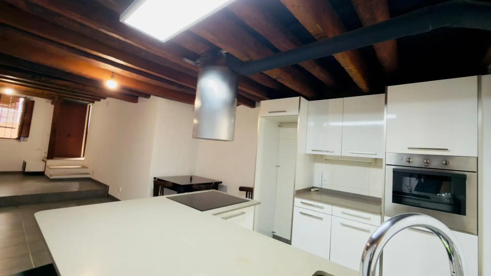 Cocina de Piso en venta en Vilanova i la Geltrú con Terraza, Amueblado y Balcón