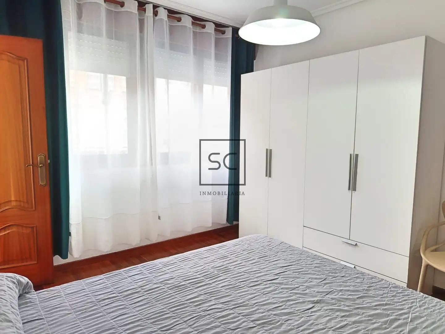 Habitación de Apartamento en venta en Ferrol con Trastero y Amueblado