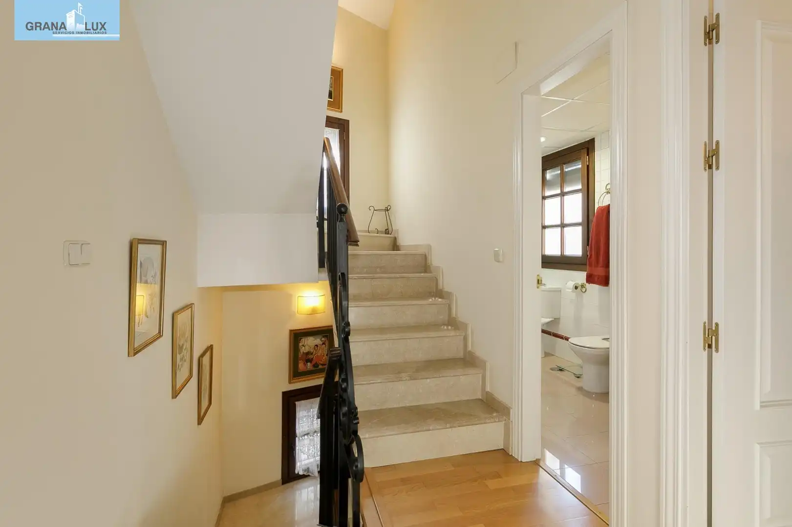 Casa pareada con jardín en venta en del Chapiz, imagen 8