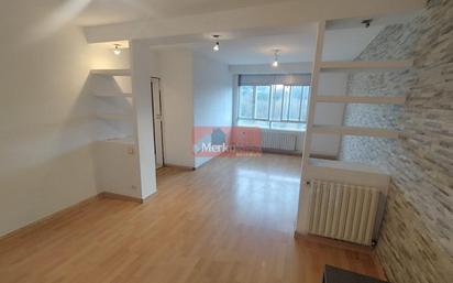 Bedroom of Apartment for sale in Lugo Capital