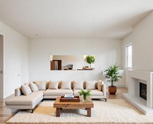 Living room of Single-family semi-detached for sale in  Madrid Capital  with Air Conditioner and Community pool