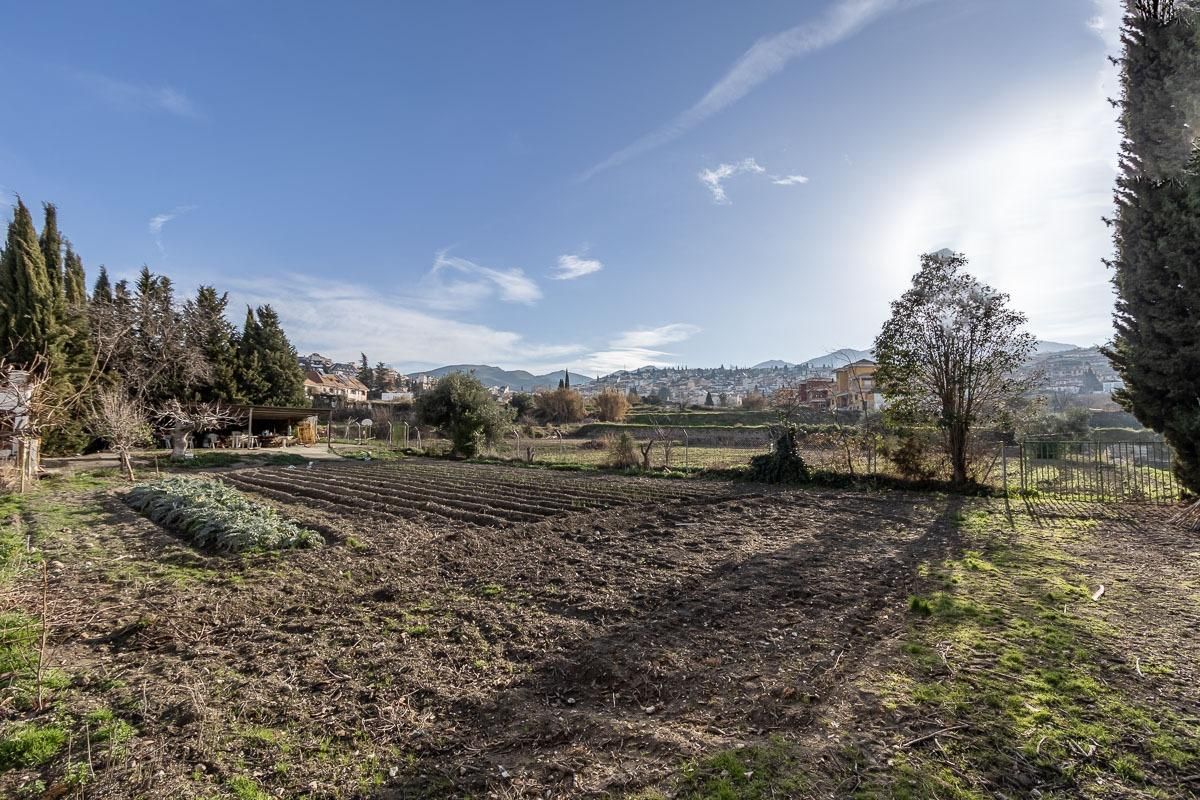 Country house zum Verkauf in Calle CAJAR, Barrio de la Vega