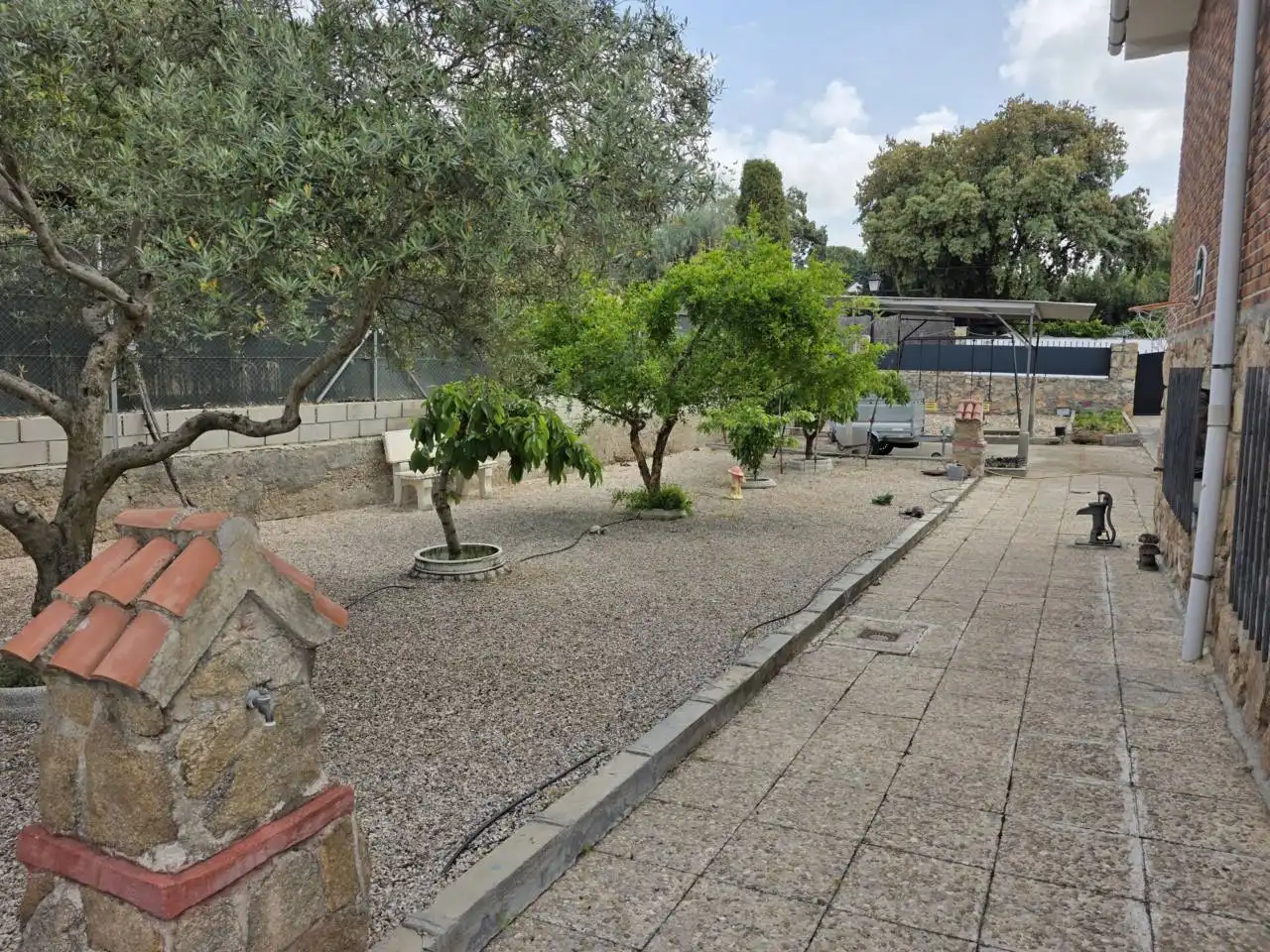 Houses for sale in Brunete  with Air Conditioner, Heating and Private garden