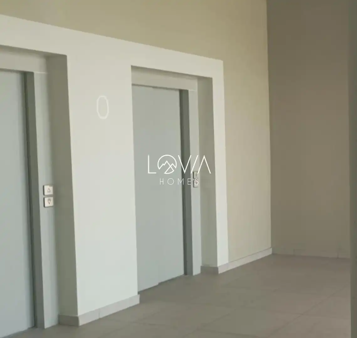 Flat for sale in Dos Hermanas  with Air Conditioner, Terrace and Storage room