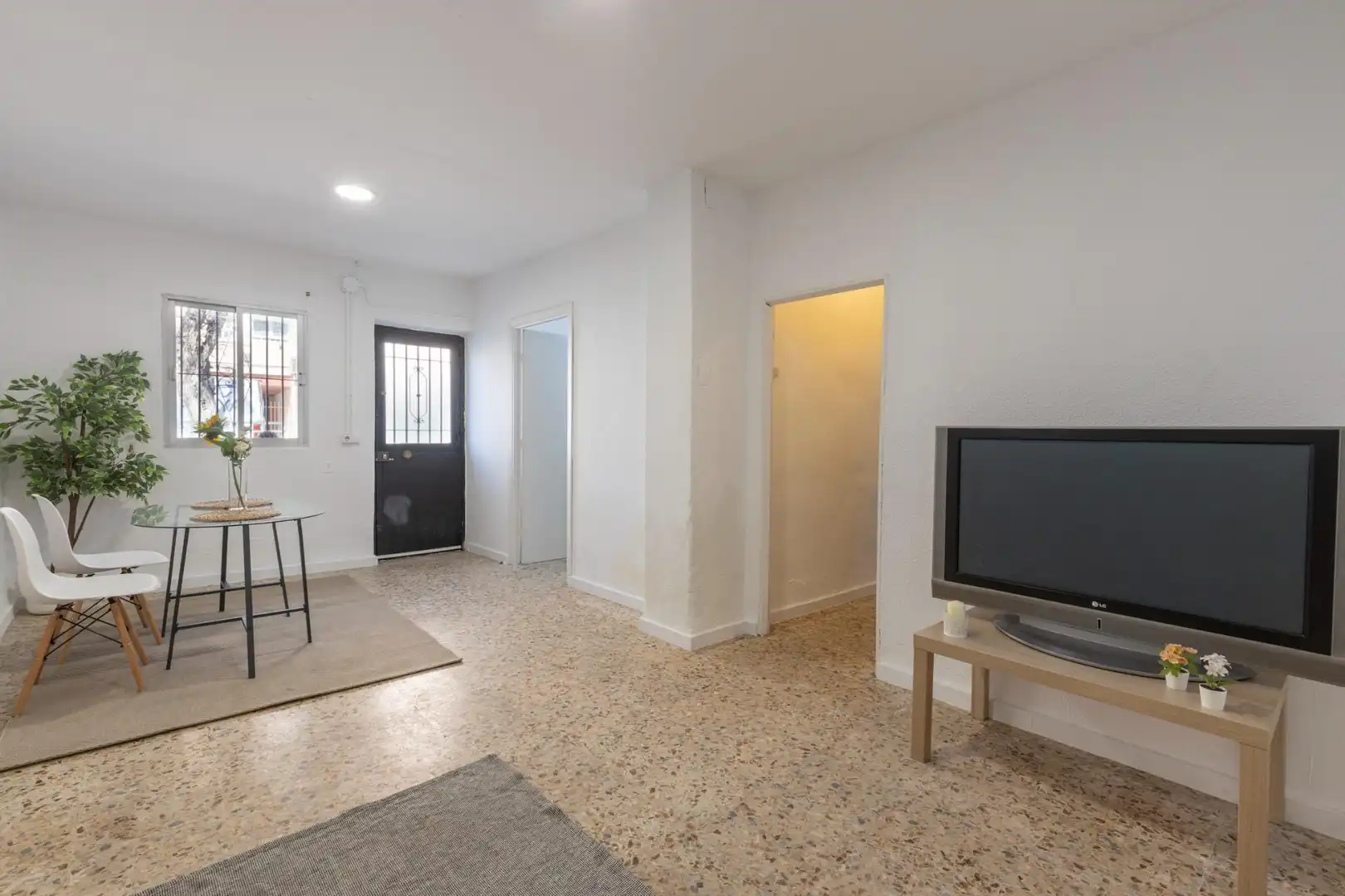 Houses for sale in  Granada Capital  with Terrace